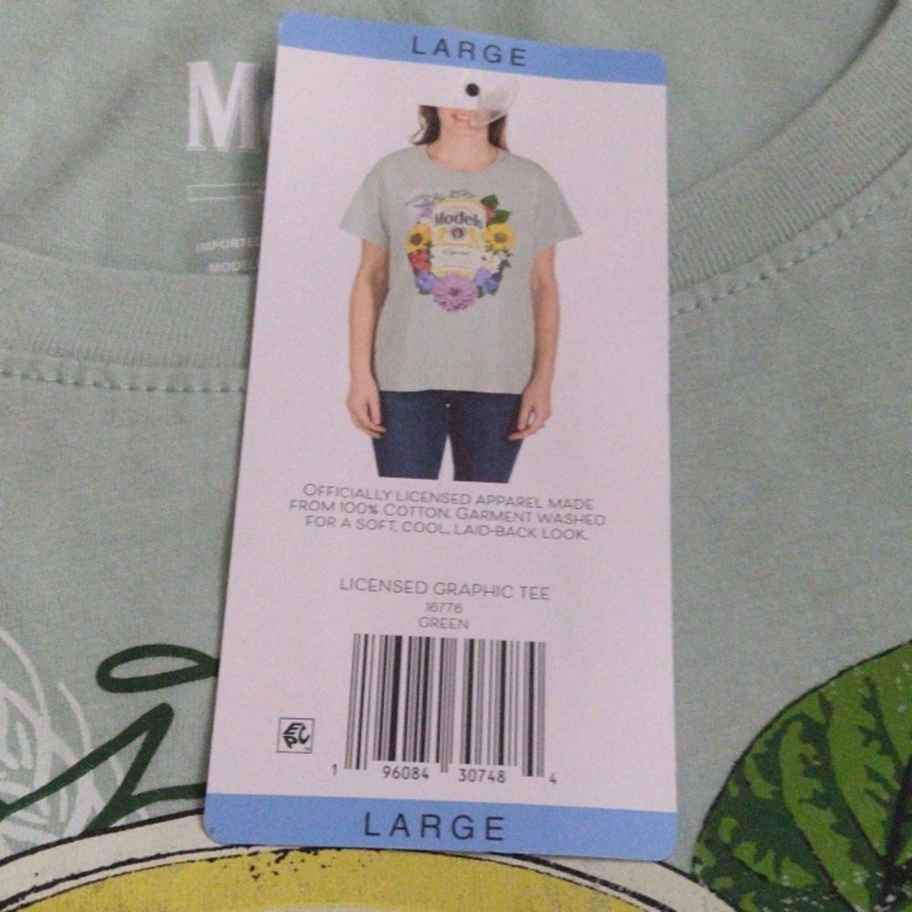 Modelo Women's Mint Green Floral Logo Tee Size Large New With Tags - Picture 6 of 6